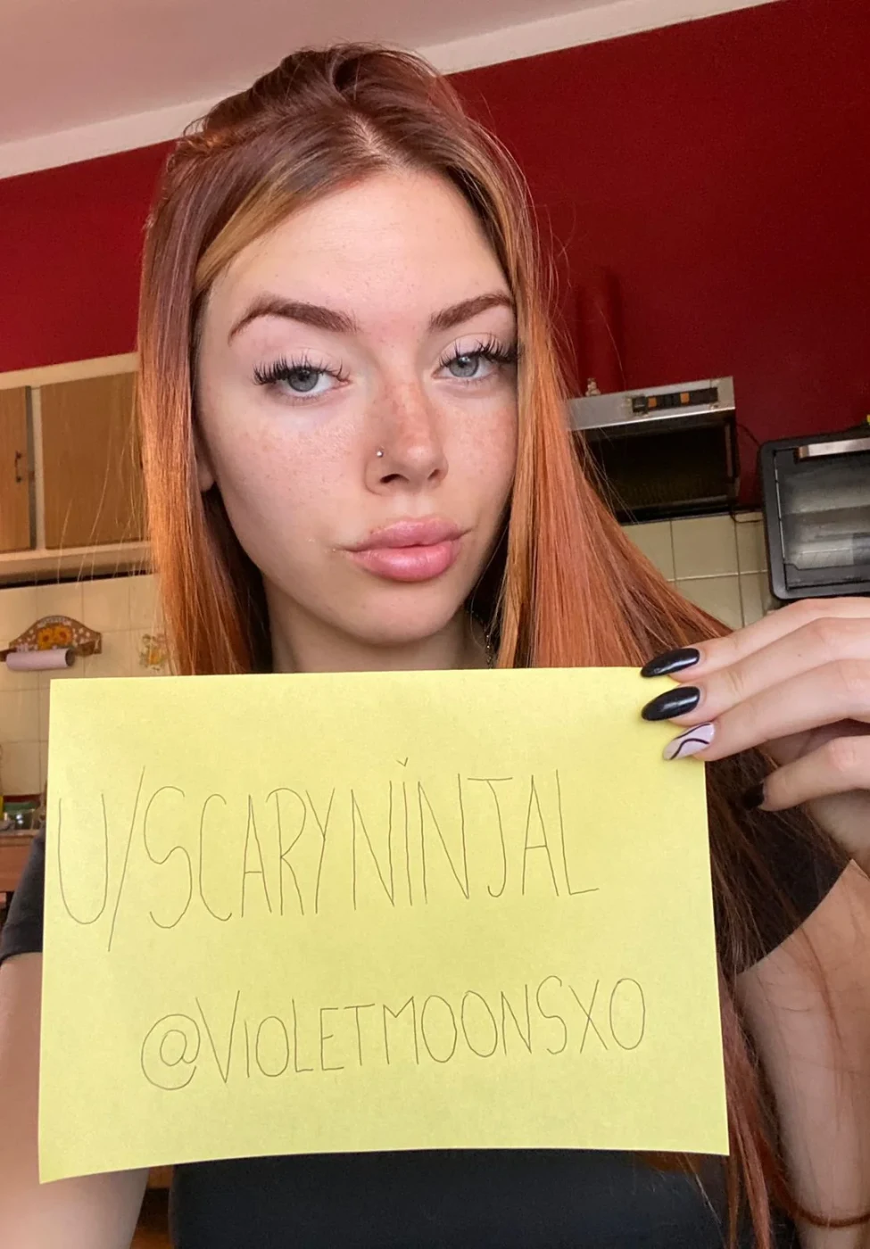 Violetmoonsxo Photo #25