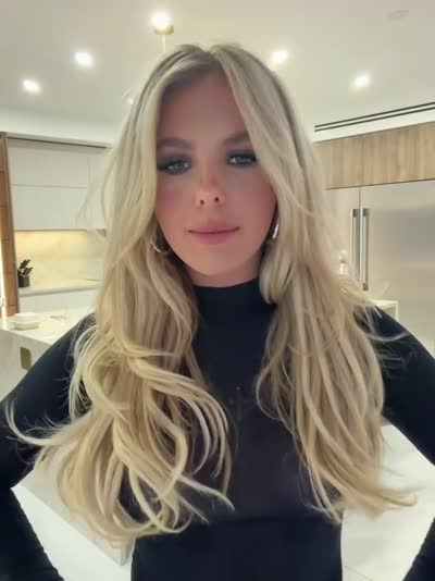 Ellie Blue Post #22