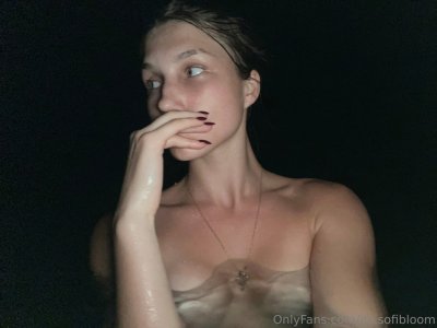 its.sofibloom Photo #67