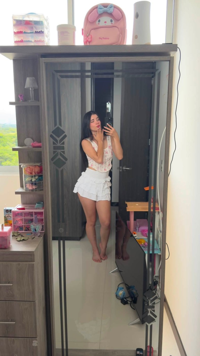 Luisa Valencia Photo #71