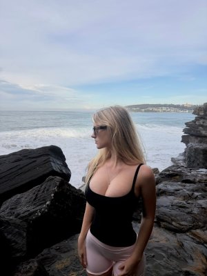 notbellla Photo #165