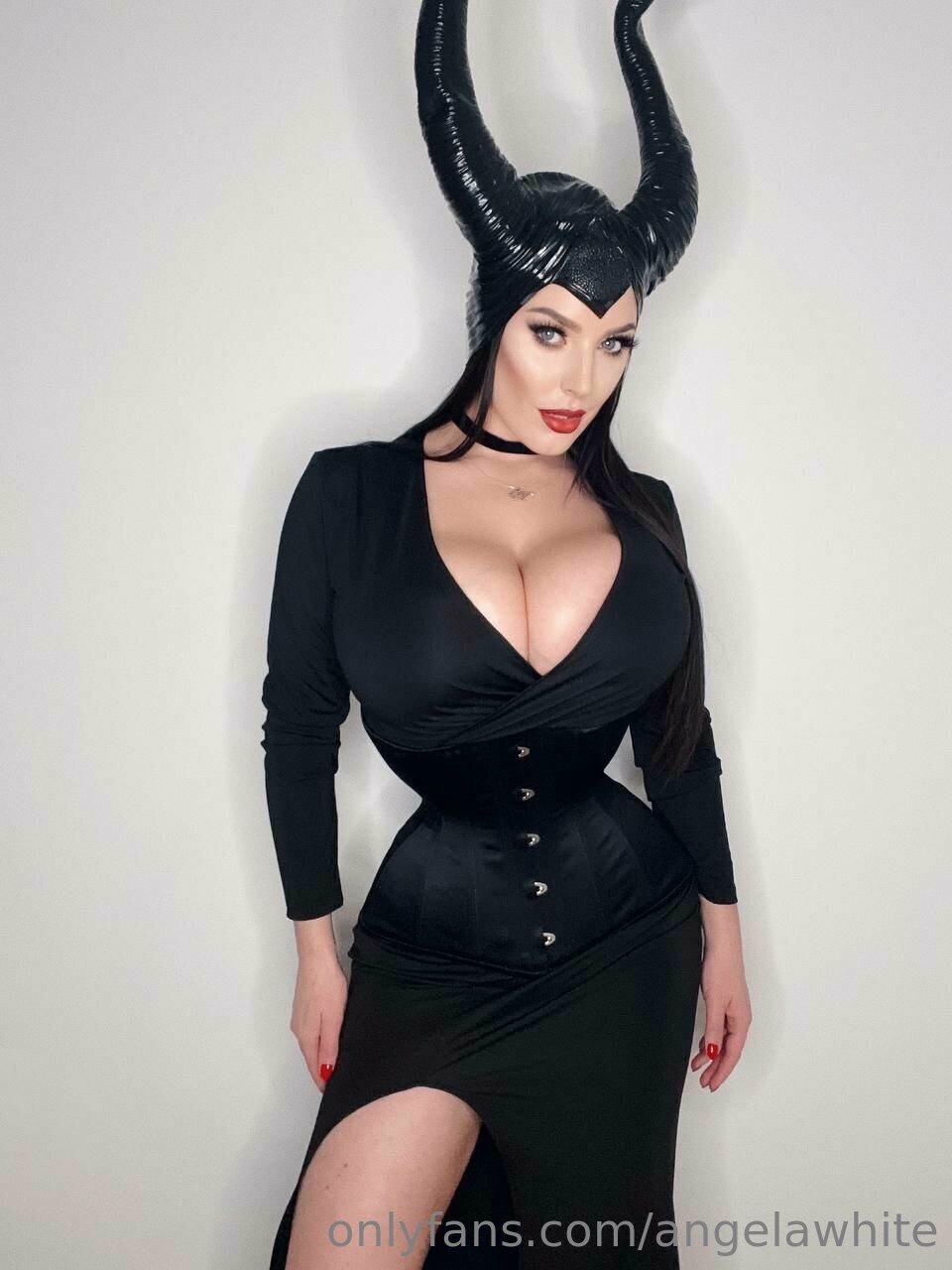 Angela White Photo #850