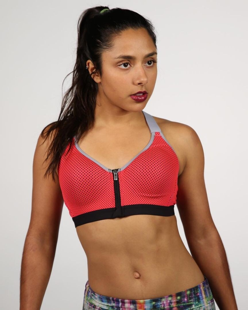 Michelle Khare Photo #15