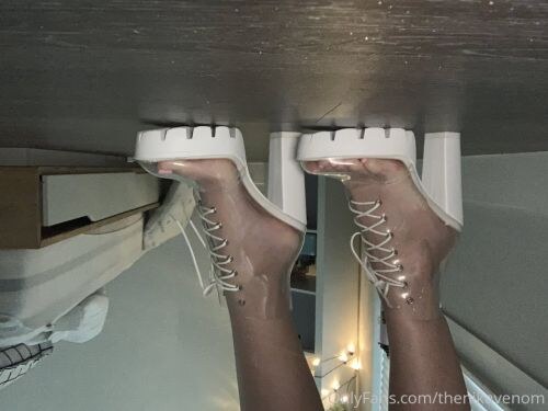 Nika Venom Photo #21