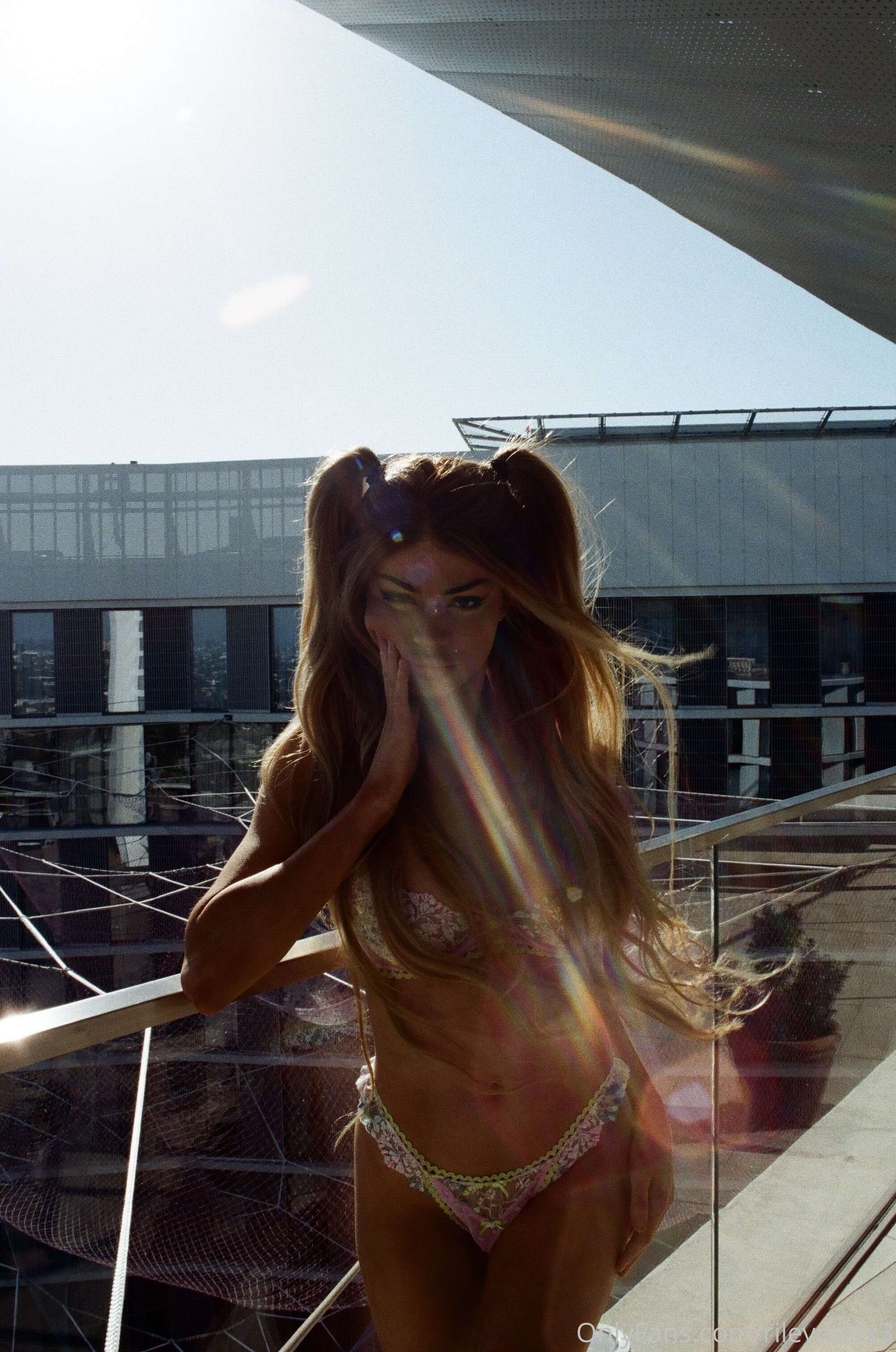 Kristen Hancher Photo #285