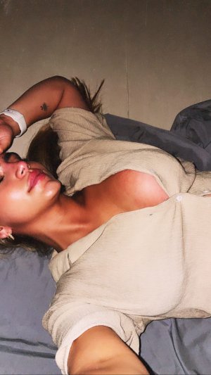 lauravanegas1 Photo #9