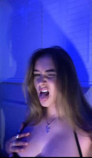 Tamzin Taber Photo #13