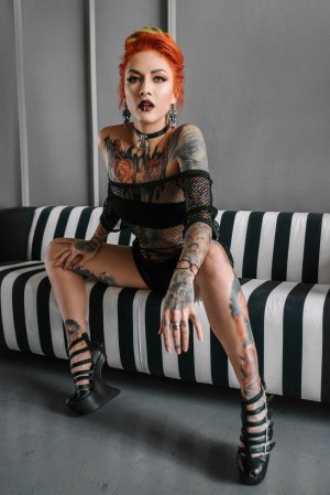 Lena Scissorhands Photo #24