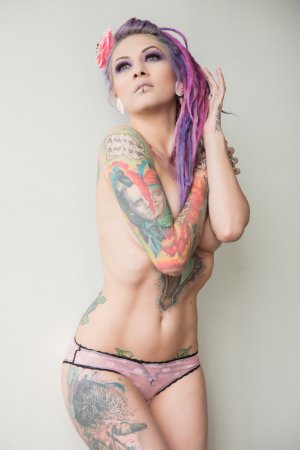 Lena Scissorhands Photo #28