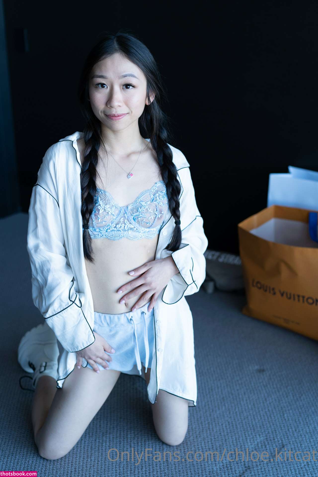 Chloekitcat Photo #72