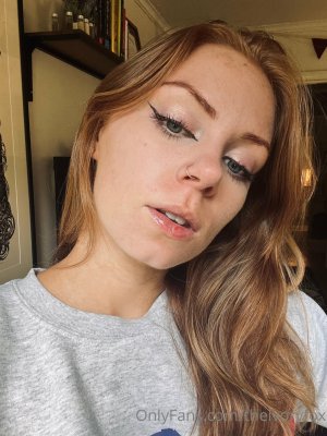 Theivoryfox Photo #149