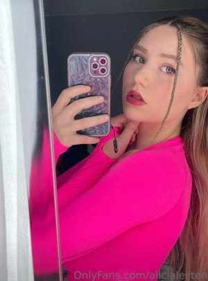 Gewoonalicia aka  alicialeijten Photo #6