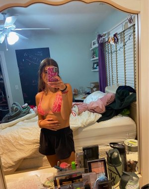 Katie Gilmore Photo #5