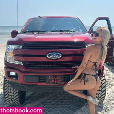 Khloeesmithhh Photo #24