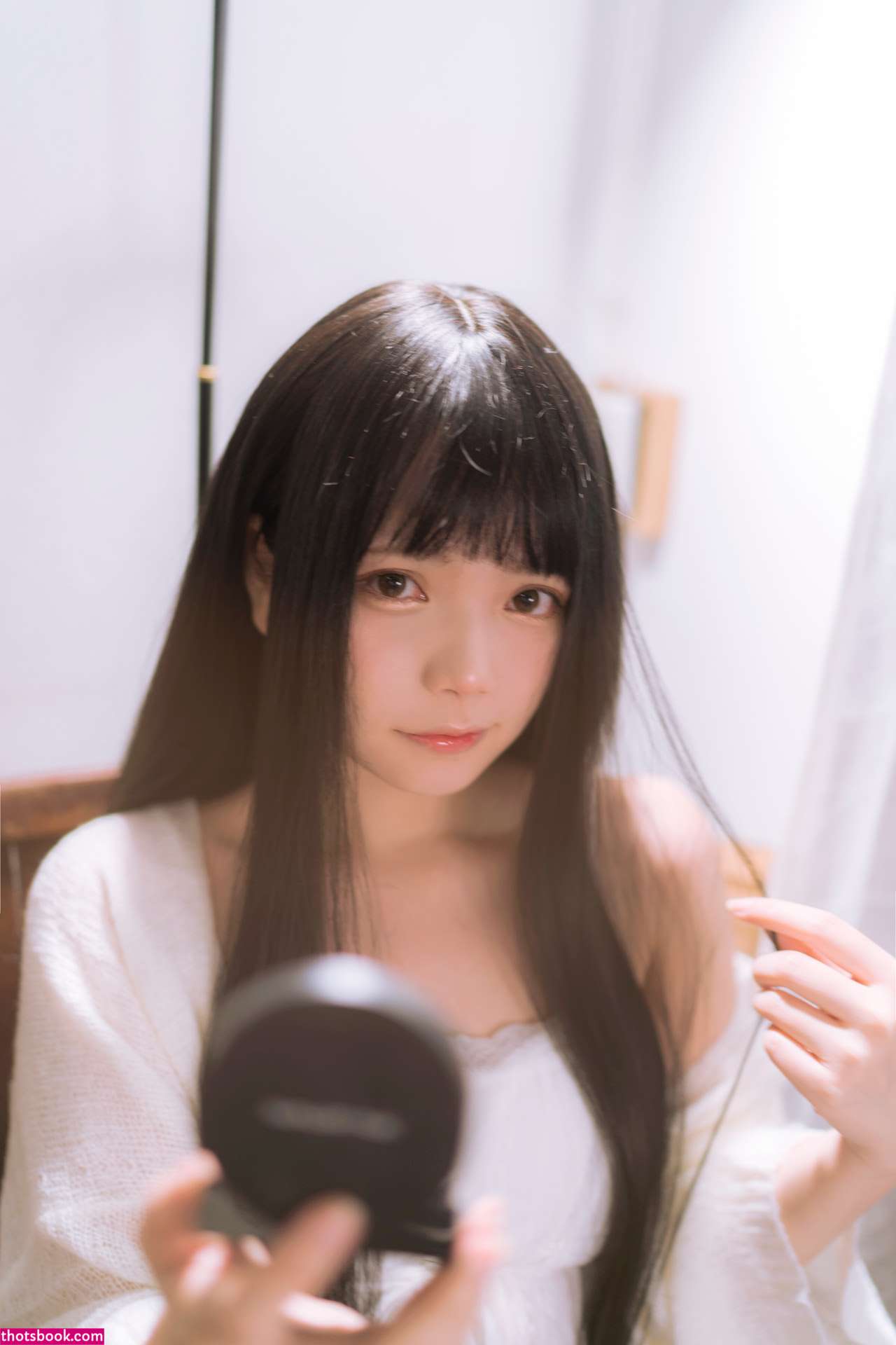 Miu Cosplayer Photo #67