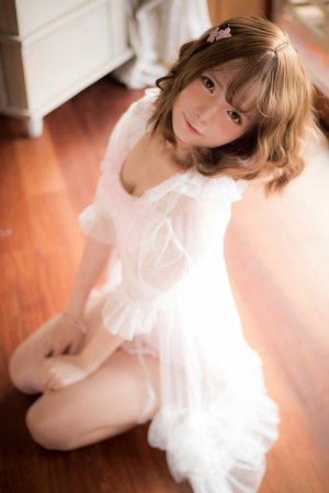 Miu Cosplayer Photo #142