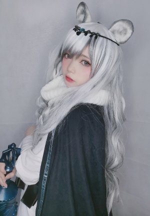 Miu Cosplayer Photo #207