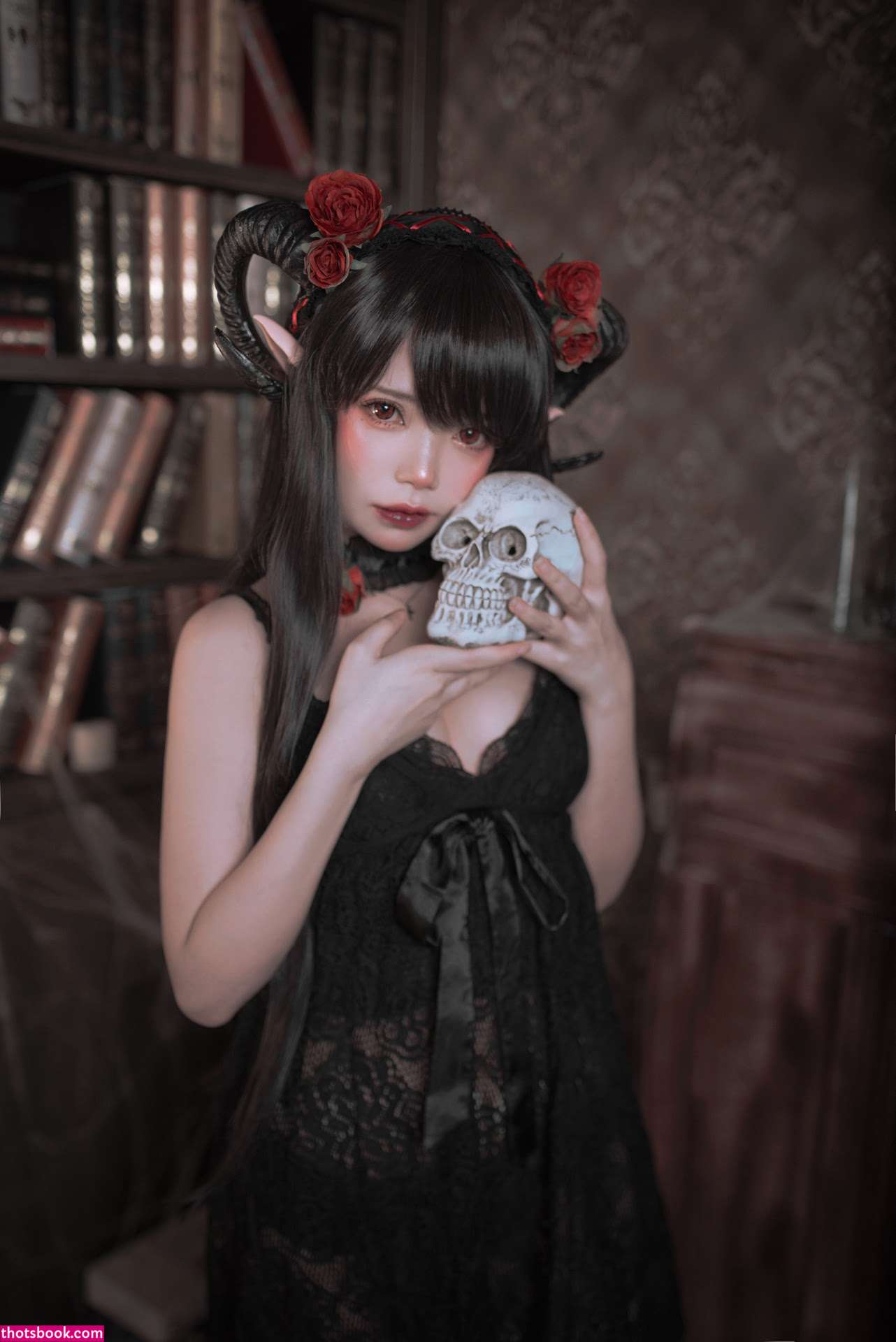 Miu Cosplayer Photo #283