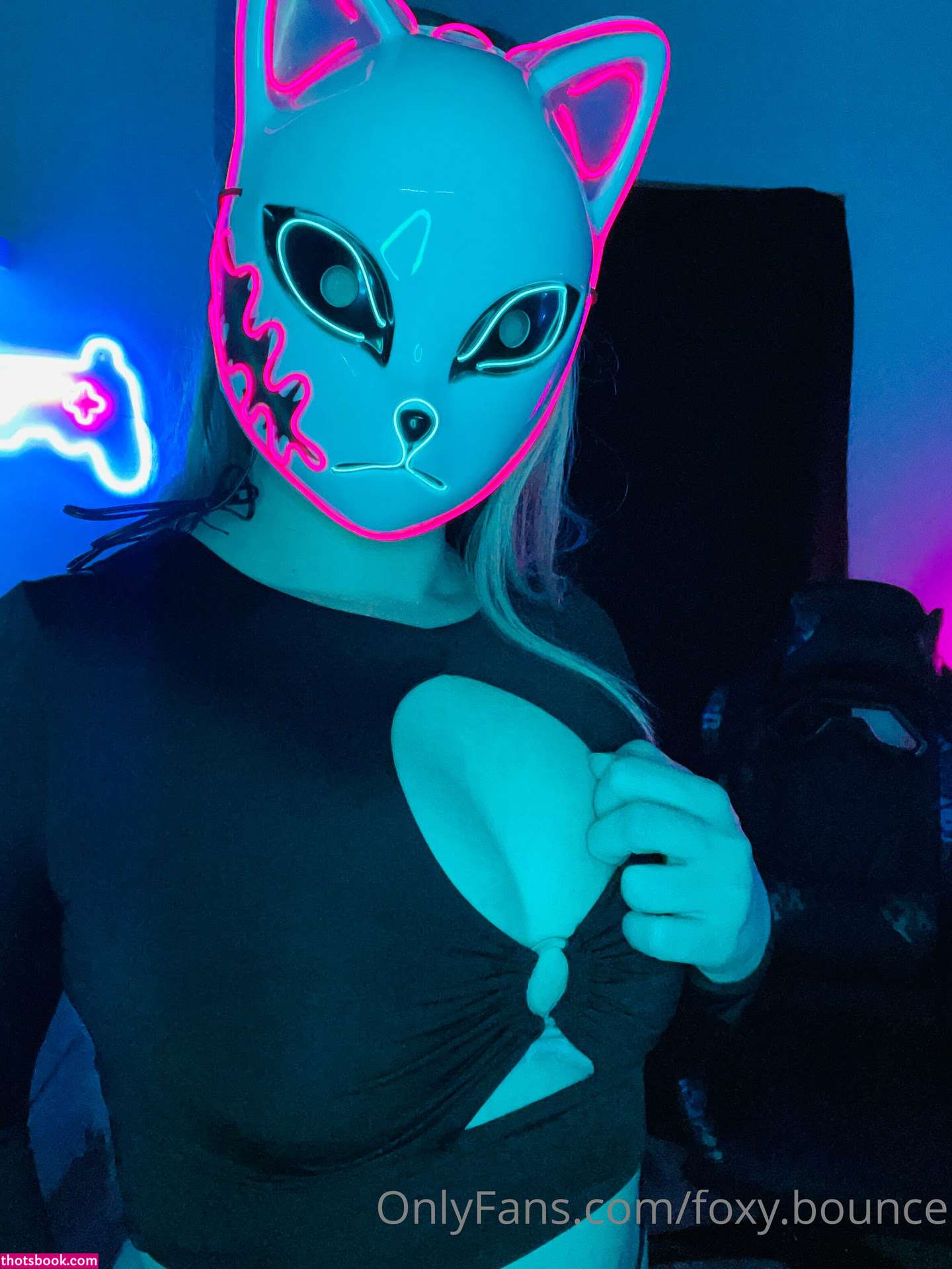 Foxybounce Photo #35