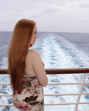 Iksnirub Twins Photo #115