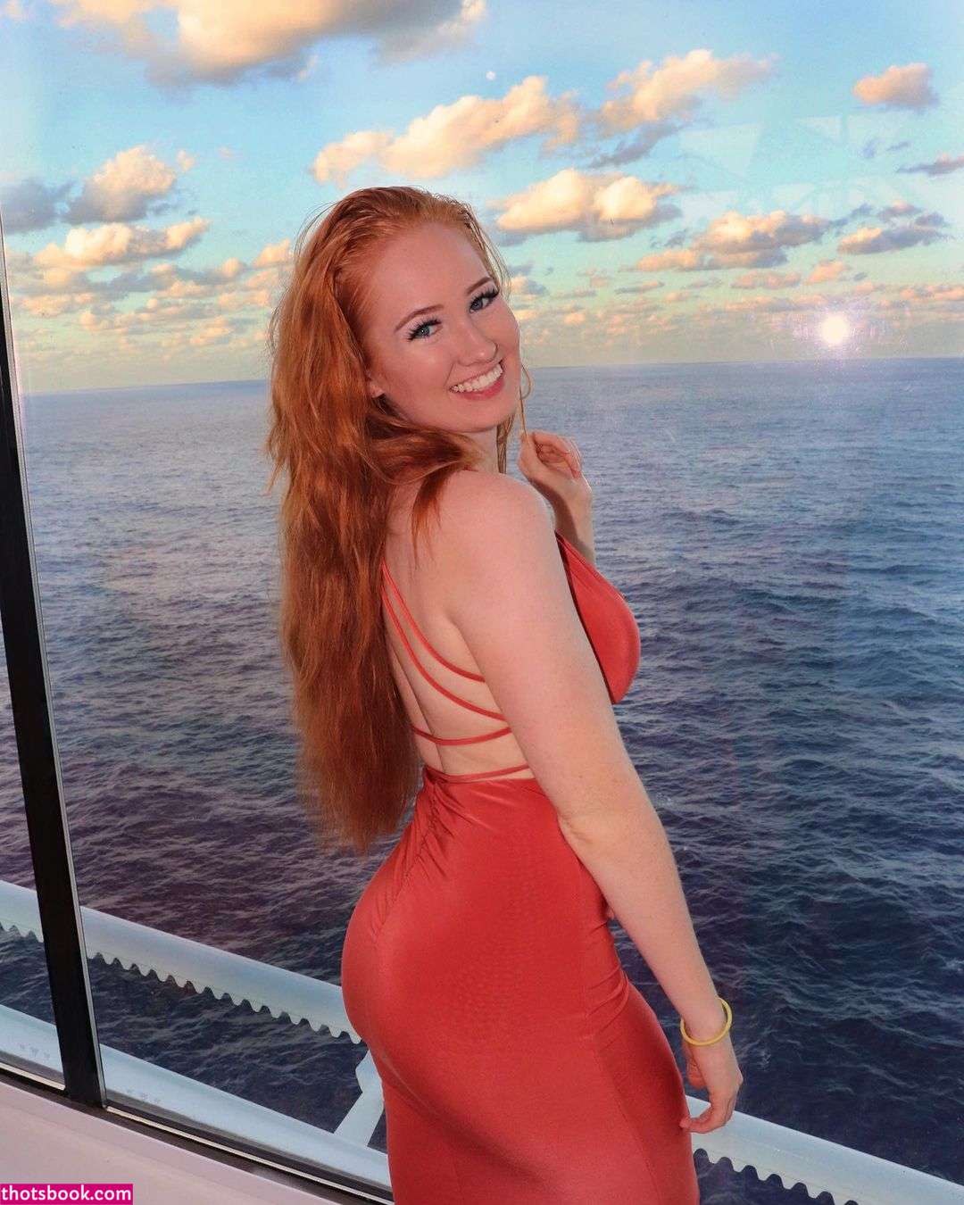 Iksnirub Twins Photo #130