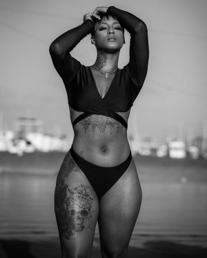 Mizz Twerksum Photo #9