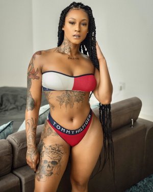 Mizz Twerksum Photo #117