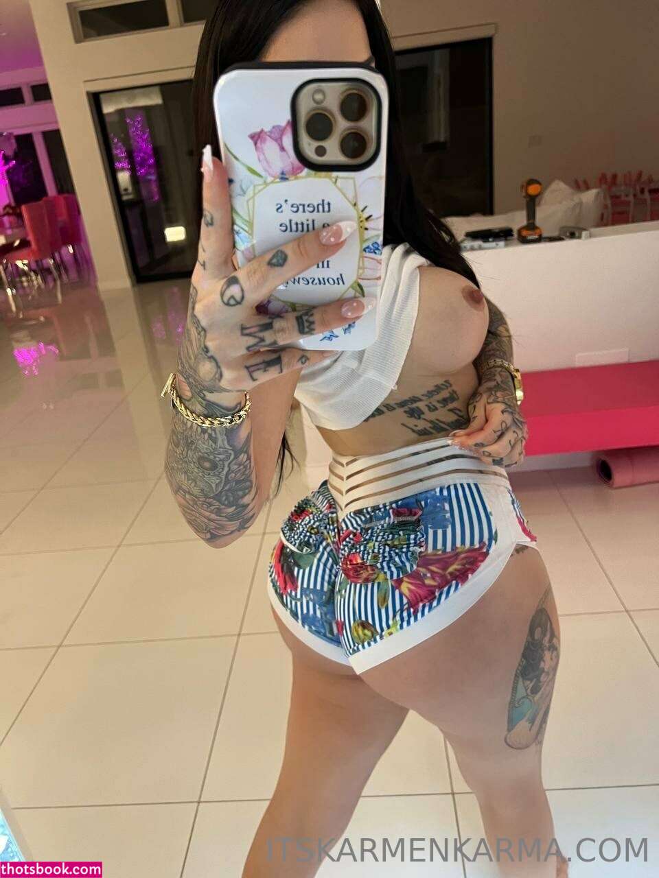 Karmen Karma Photo #22