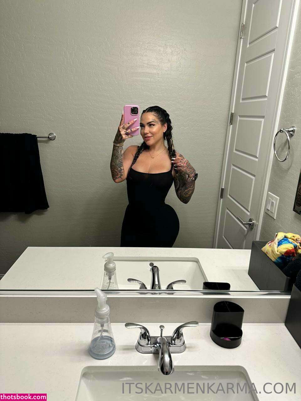 Karmen Karma Photo #43