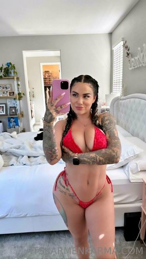 Karmen Karma Photo #24