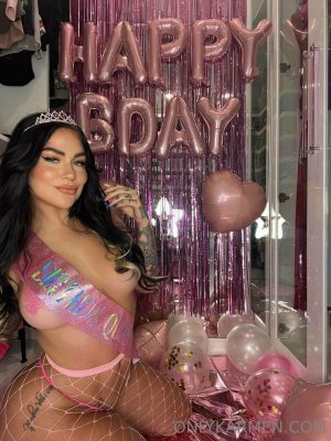 Karmen Karma Photo #86