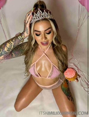 Karmen Karma Photo #93