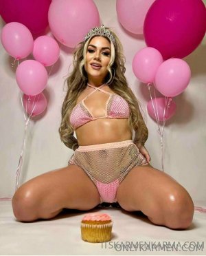 Karmen Karma Photo #95