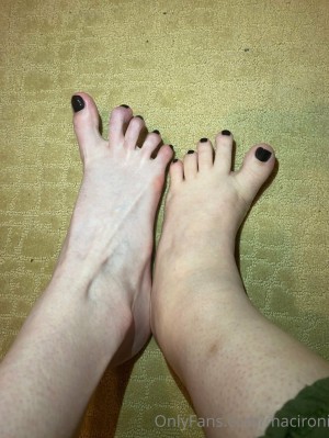 Maci Currin Photo #10