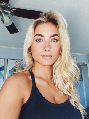 Olivia Lhopitault Photo #50