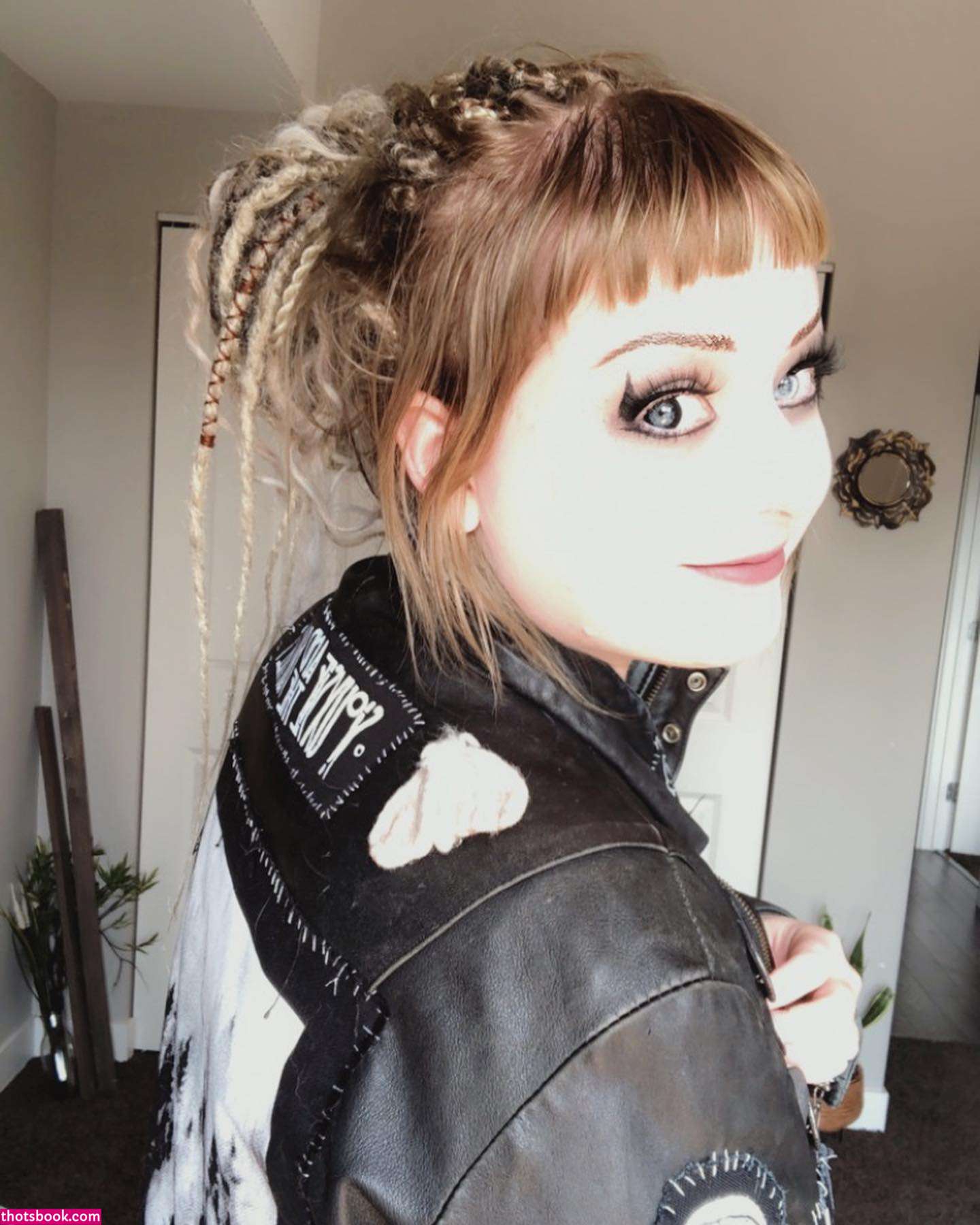 Mother Macabre Photo #9