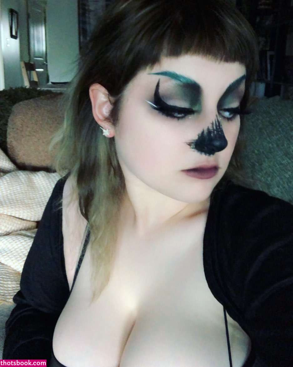 Mother Macabre Photo #12