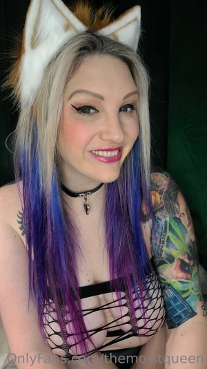 Themoistqueen Photo #58