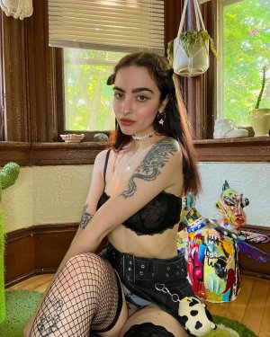 Artbitch666 Photo #4