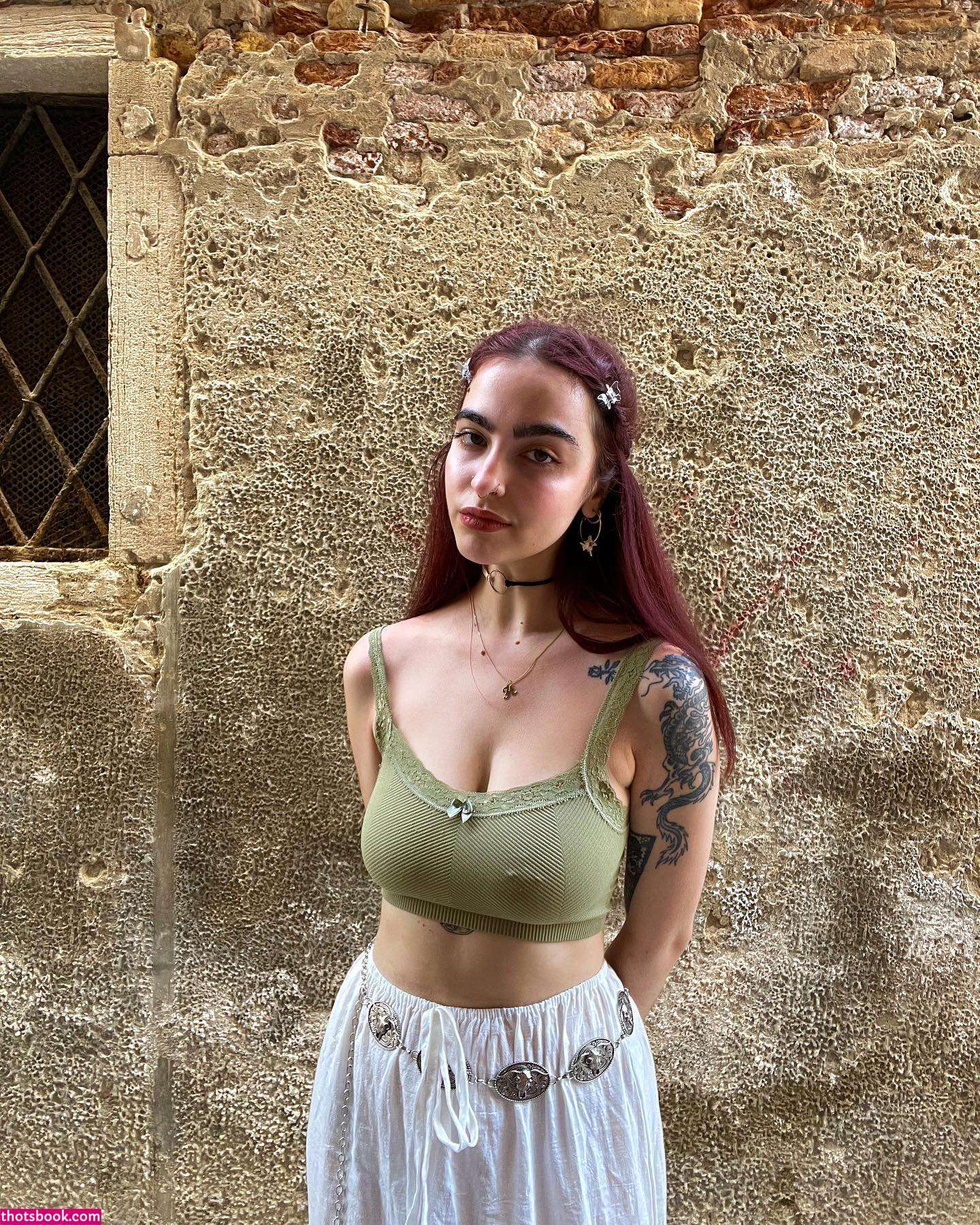 Artbitch666 Photo #5