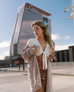 Lauren Brooks Post #4