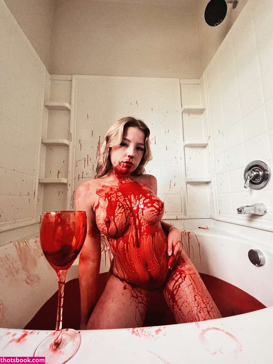 Lauren Brooks Photo #39