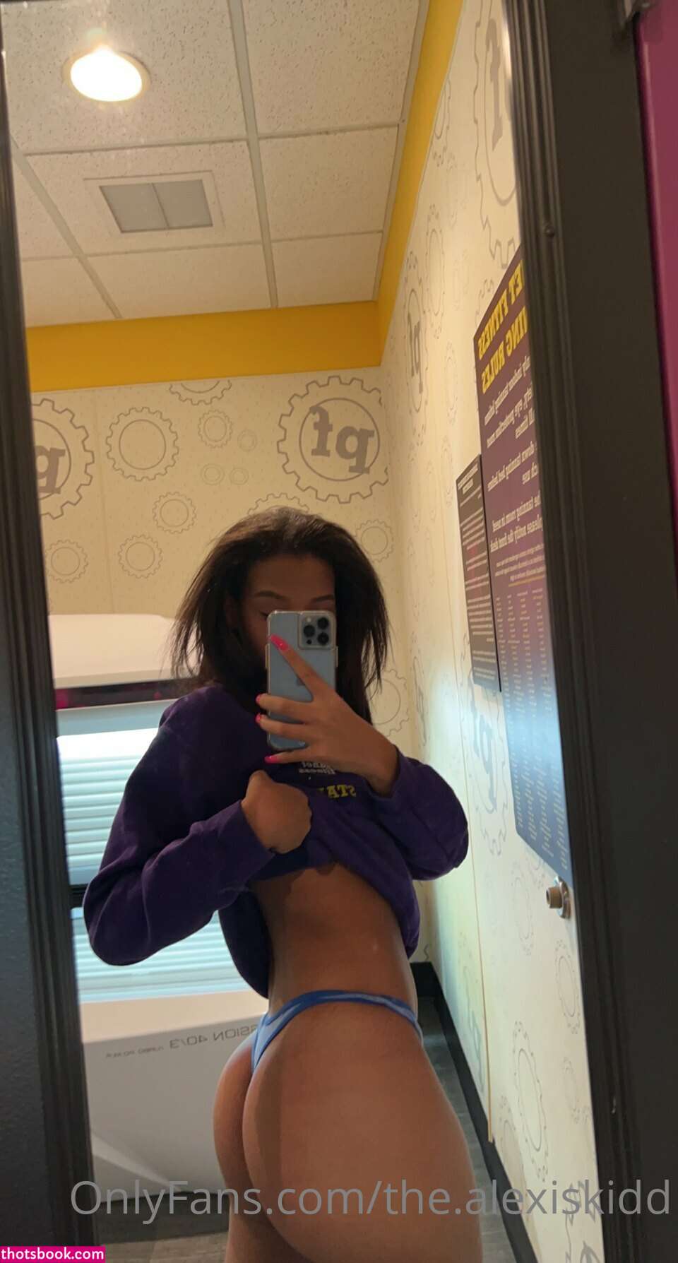 Alexis Kidd Photo #196