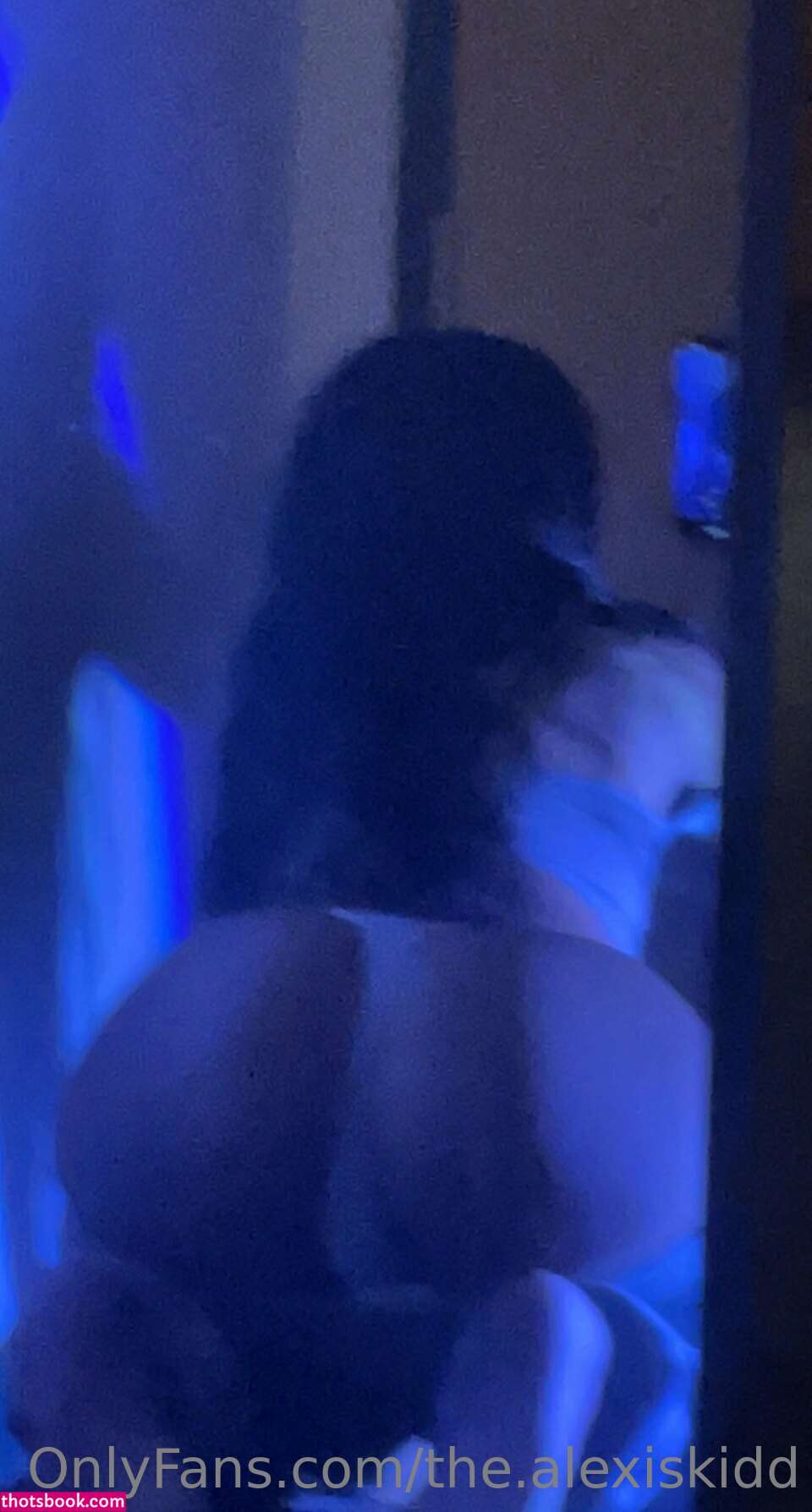 Alexis Kidd Photo #222