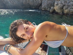 juliarocax Photo #90