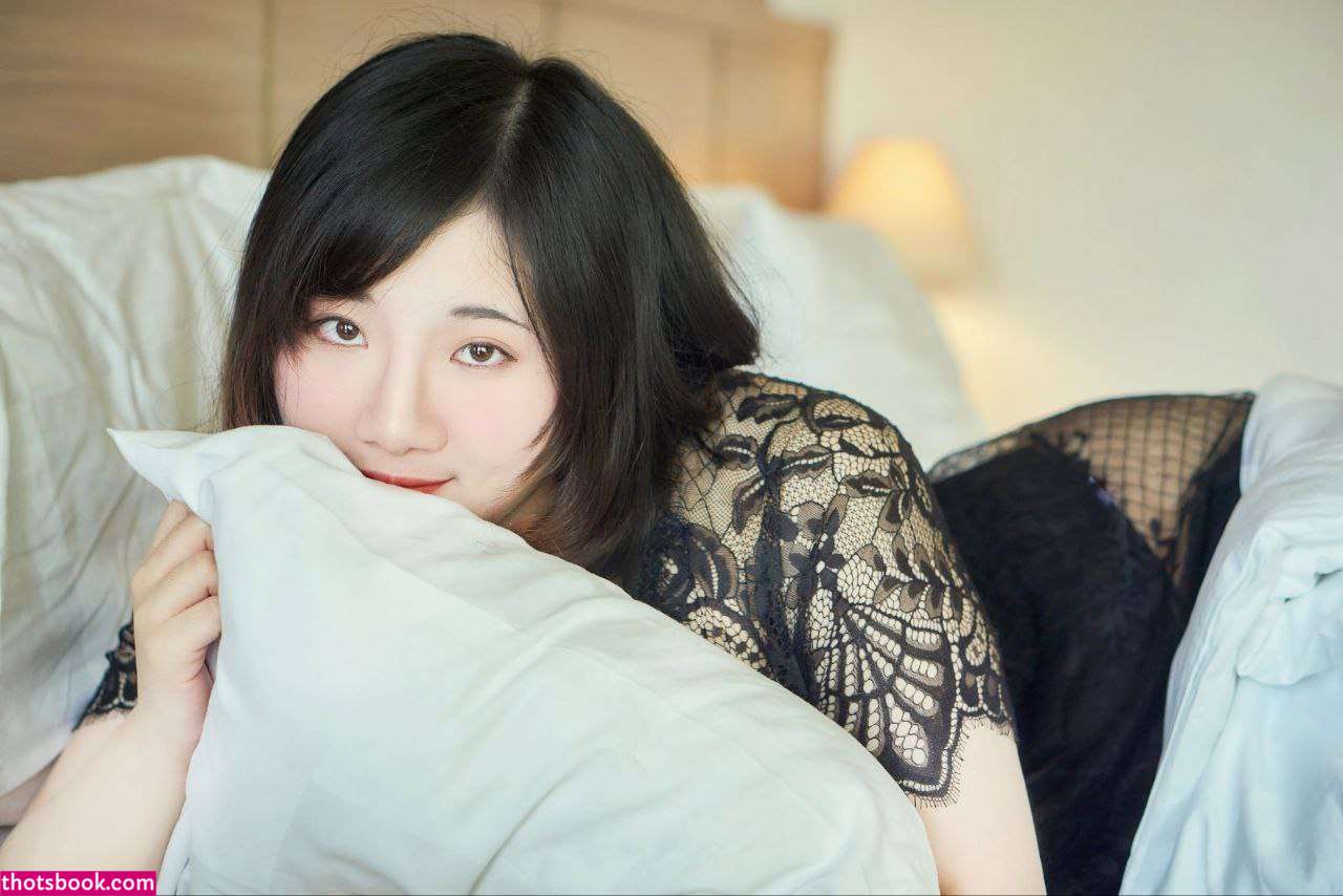 Indonesian Cosplayer Photo #37