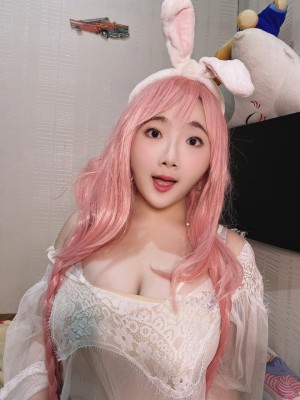 Indonesian Cosplayer Photo #77