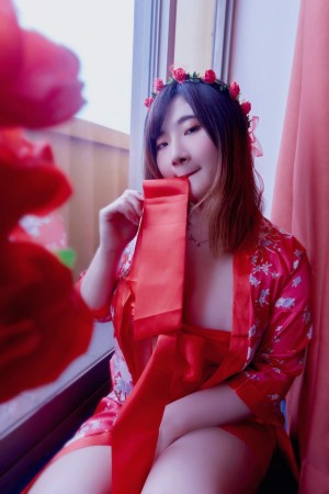 Indonesian Cosplayer Photo #115