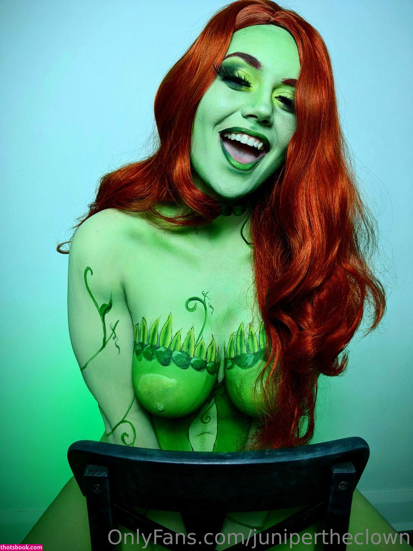 Gabby Carbon Photo #11