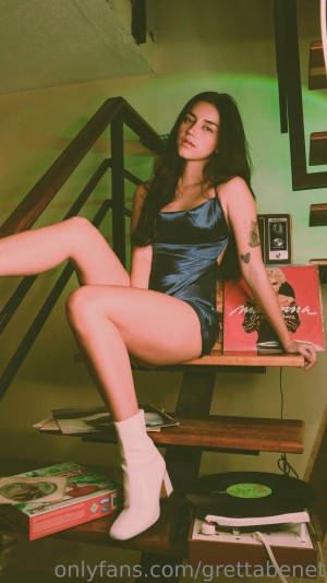 grettabenett Photo #49